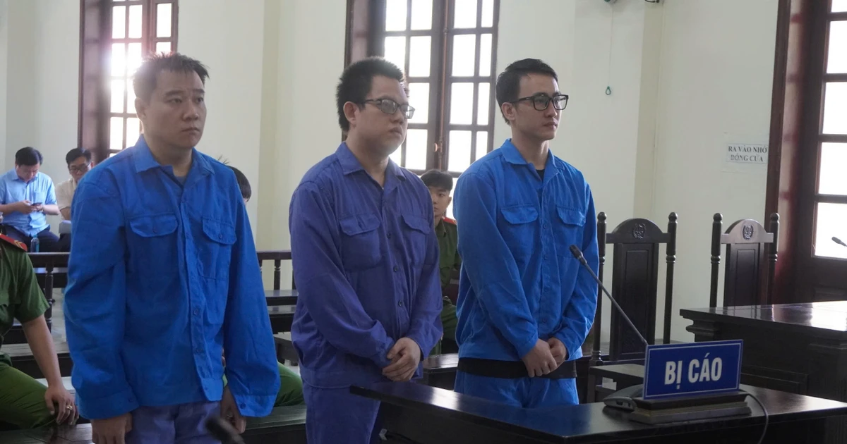 'Bán' giấy xác nhận rởm cho sinh viên, 3 bị cáo lĩnh 39 năm tù