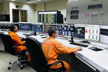 Rẻ hơn nhiều giá điện kinh doanh, khách hàng nào được áp giá điện sản xuất?