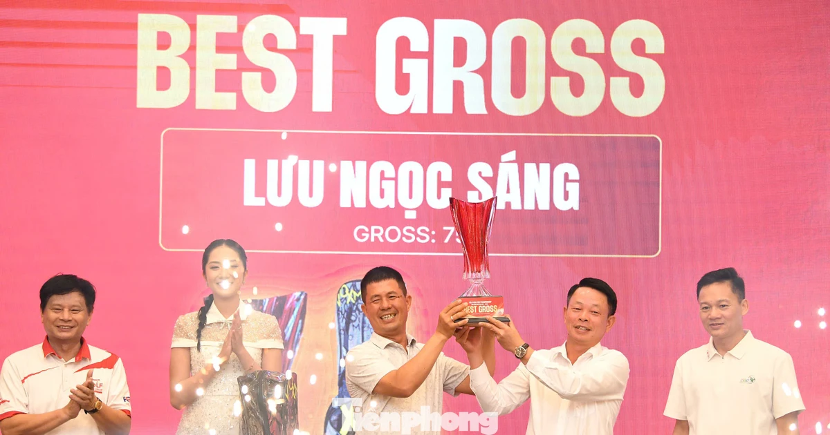 Toàn cảnh lễ bế mạc và trao giải Tiền Phong Golf Championship - Non sông một dải 2026
