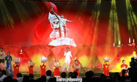 Trang trọng lễ kỷ niệm 995 năm danh xưng Nghệ An, 95 năm Xô viết Nghệ Tĩnh