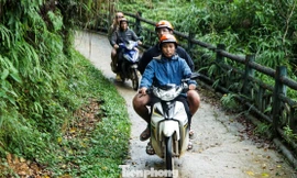 Cách 'trả ơn' thiên nhiên của đội xe ôm du lịch ở thung lũng Kho Mường