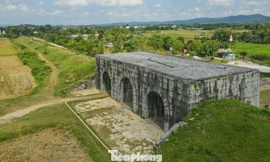 Thành cổ bằng đá hơn 600 năm tuổi trước khi được tu bổ hơn 350 tỷ đồng