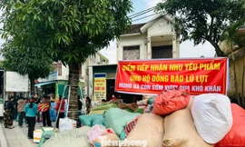  Hà Tĩnh nghĩa tình hướng về đồng bào vùng lũ