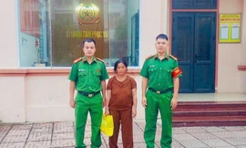 Giúp người phụ nữ đoàn tụ gia đình sau hơn 2 tháng đi lạc