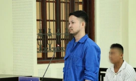 ‘Ông trùm’ đường dây buôn hàng cấm xuyên quốc gia dưới vỏ bọc doanh nhân thành đạt