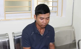 Tên đạo chích liên tiếp đột nhập nhà dân lấy đồng hồ, tiền, vàng sa lưới