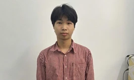 Đăng bán mô hình hoạt hình rồi giao cho khách cục gạch