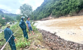 Phát hiện một quả bom "khủng" nằm dưới lòng sông