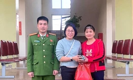 Chuyển khoản nhầm 400 triệu đồng, người phụ nữ được công an hỗ trợ nhận lại