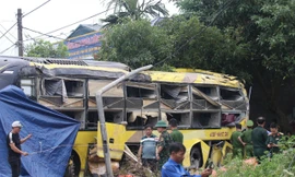 Vụ lật xe khiến 10 người tử vong: Xe chạy tốc độ cao khi trời mưa