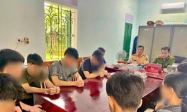 Lạng lách đánh võng trên quốc lộ sau "tiệc sinh nhật", 6 thanh thiếu niên bị triệu tập