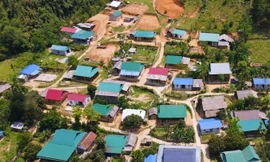 Giao đất giúp người dân an cư lạc nghiệp