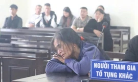 Phút nóng giận khiến tương lai ba đứa trẻ mờ mịt