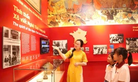 Những người 'thổi hồn' vào hiện vật