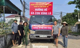 Báo Tiền Phong, nhóm thiện nguyện ở Nghệ An hướng về vùng lũ