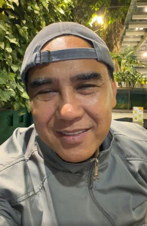 Quyền Linh livestream tối 8/12. z7306664539047-002a1b8d72427dbcc152044d1e507ca5.jpg