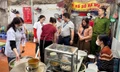 Hà Nội: Quán bún riêu phố cổ bị 'đóng cửa' sau phản ánh của du khách 