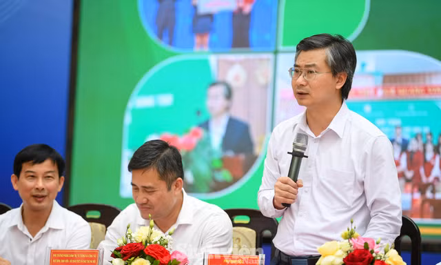 Học sinh phổ thông ‘chạy đà’ vào đời: Chọn ngành sai có thể trả giá nhiều năm