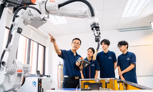 Lần đầu đại học Việt Nam thắng giải lãnh đạo xuất sắc tại 'THE Awards Asia'