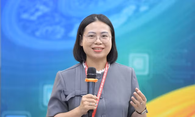 Sinh viên trước thách thức thời đại công nghệ: Cần học cách làm chủ bản thân