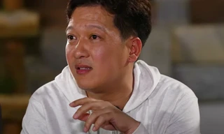 Trường Giang bật khóc xin lỗi