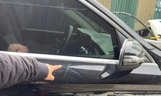 Khởi tố hình sự vụ ô tô bị cào xước xe vì đỗ trước cửa nhà ở Hà Nội 