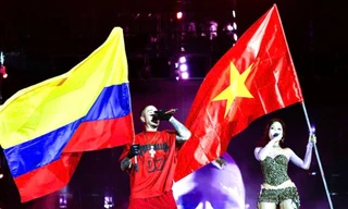 Khoảnh khắc chưa từng có tại đại nhạc hội 50.000 người ở Đông Anh