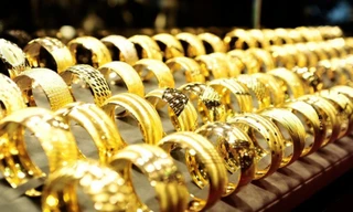 Nghe lời kẻ lừa đảo qua điện thoại, nam thanh niên mở két lấy gần 30 cây vàng đi bán