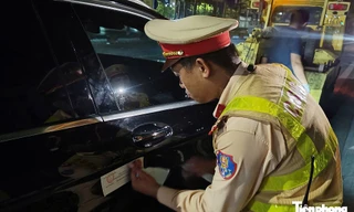 CSGT hóa trang 'tóm gọn' nhiều dân nhậu tự lái xe sau khi rời quán
