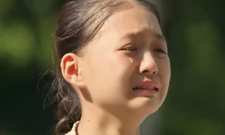 Cảnh phim em bé mắc bệnh tim bị bạn hù chết: ‘Đạo diễn, biên kịch quá ác’