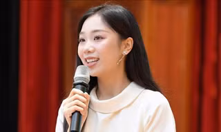 Người đẹp Phạm Thùy Dương: 'Quản lý tài chính, kiến tạo tương lai' 