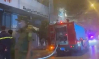 Hà Nội: Cháy phòng giao dịch ngân hàng ở đường Thụy Khuê