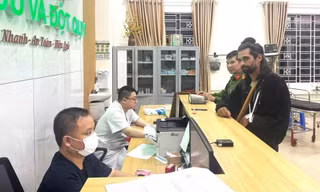 Công an đưa du khách nước ngoài vượt quãng đường gần 100km đi cấp cứu trong đêm