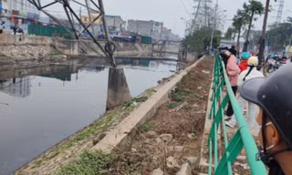 Hà Nội: Phát hiện thi thể người nổi trên sông Tô Lịch