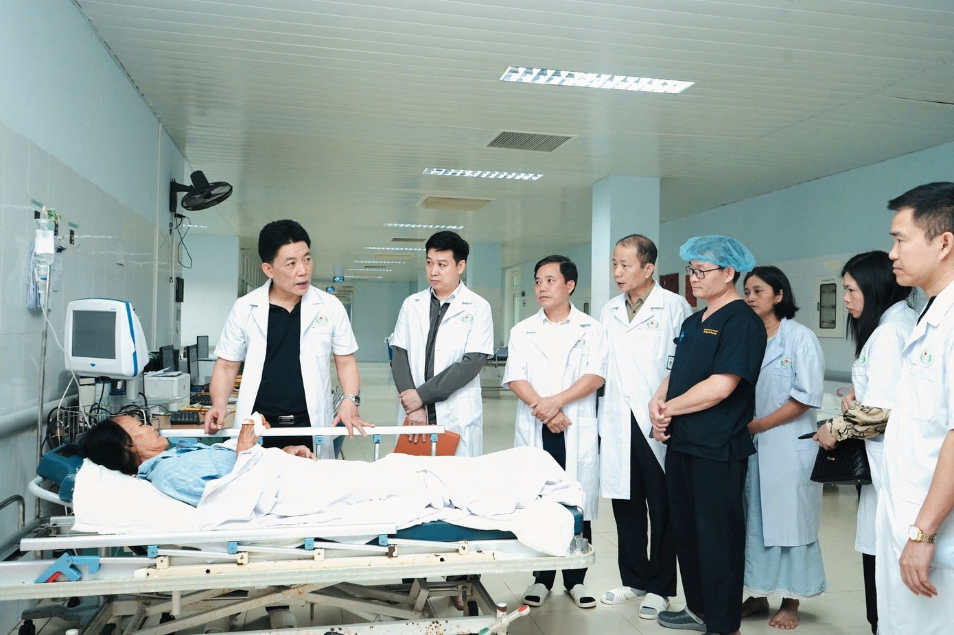 Các nạn nhân đang được điều trị tại Bệnh viện Hữu nghị Đa khoa Nghệ An. 571196257-1240624834767683-2761196900312570715-n.jpg