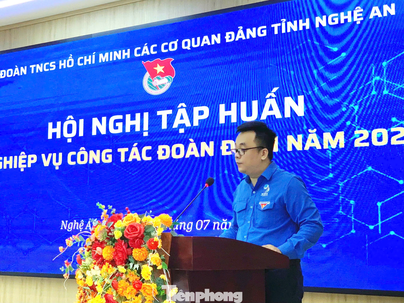Anh Nguyễn Bá Tuấn Anh - Bí thư Đoàn Các cơ quan Đảng tỉnh Nghệ An phát biểu tại hội nghị. tp-d7.jpg
