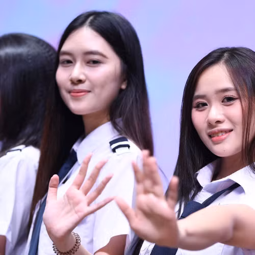 Phó Giám đốc Học viện Ngoại giao Việt Nam: 'Chúng tôi ủng hộ sinh viên thi Hoa hậu Việt Nam'