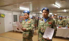 Chiến sĩ mũ nồi xanh được kết nạp đảng tại Abyei