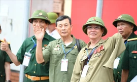 Xúc động hình ảnh, nụ cười cựu chiến binh chờ xem sơ duyệt A80