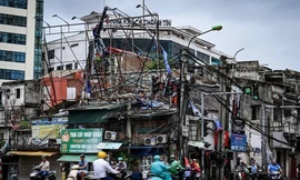 Vì sao bão số 3 đổ bộ nhưng Hà Nội, Hải Phòng, Quảng Ninh có lúc trời hửng nắng? 