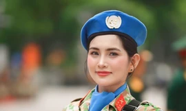 Nữ trung úy nhà 3 đời tham gia diễu binh 