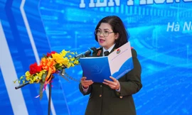  Khai mạc triển lãm 'Tiên phong trong kỷ nguyên số'