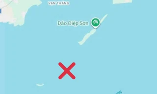 Tìm kiếm người đàn ông mất tích trên vịnh Vân Phong