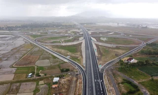 Cận cảnh 20km cao tốc Khánh Hòa - Buôn Ma Thuột sắp thông xe kỹ thuật