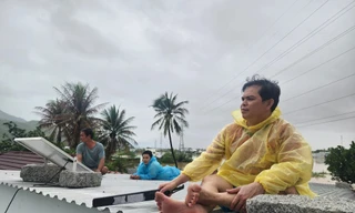 Lời kể của người thoát thân từ trận lũ kinh hoàng ở Nha Trang