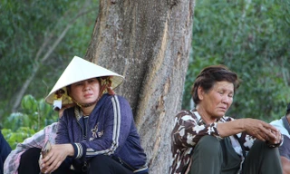 Mẹ nạn nhân mất tích trên núi Hoàng Ngưu Sơn: 'Mong con còn sống và bình an trở về'