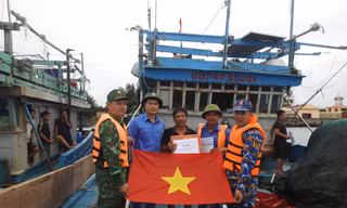 Đặc khu Trường Sa tiếp nhận 2.000 ngư dân vào tránh trú bão số 15