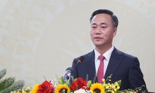 Ông Nguyễn Việt Hùng được bầu làm Chủ tịch UBND tỉnh Khánh Hòa