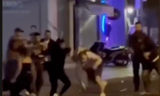 Nhóm du khách nước ngoài bị truy đuổi, tấn công ở Nha Trang