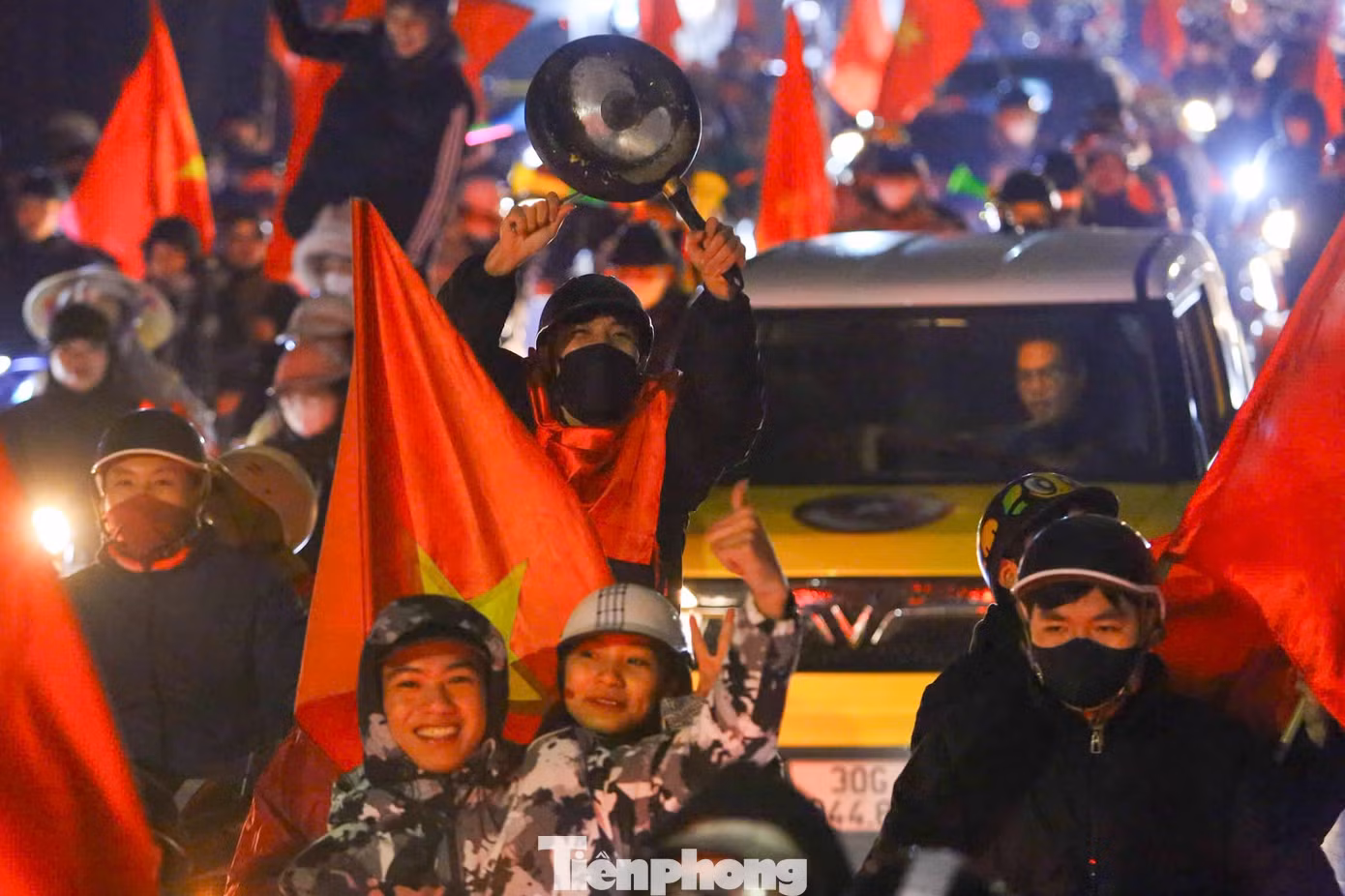 tp-baotienphong-200.jpg